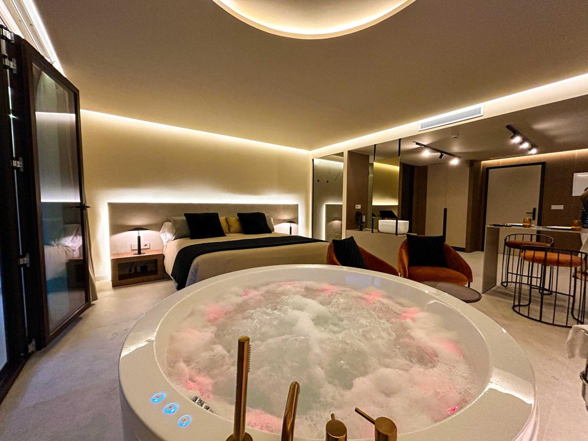Olea Suites 알칼라 델 후카르 외부 사진