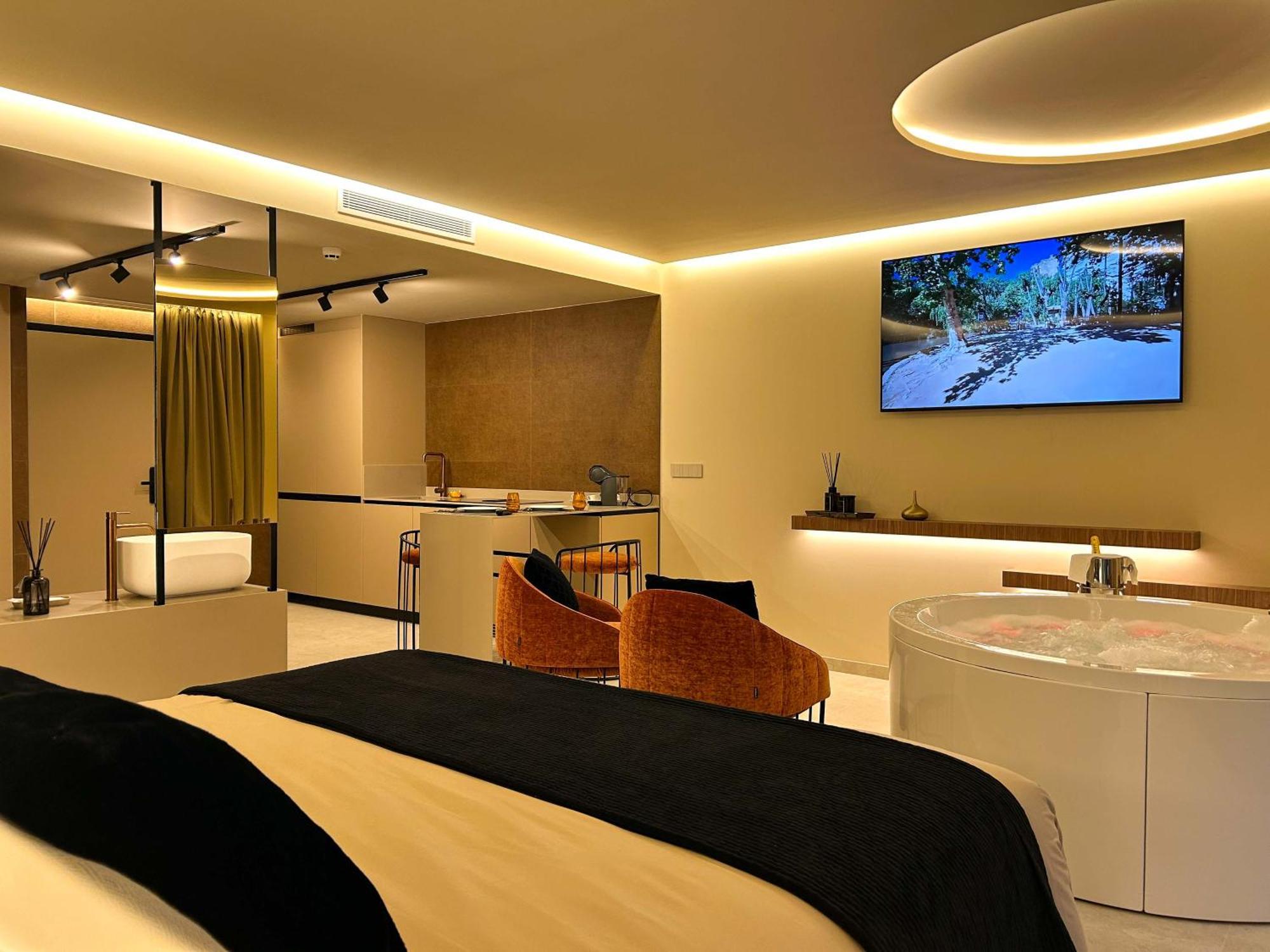 Olea Suites 알칼라 델 후카르 외부 사진