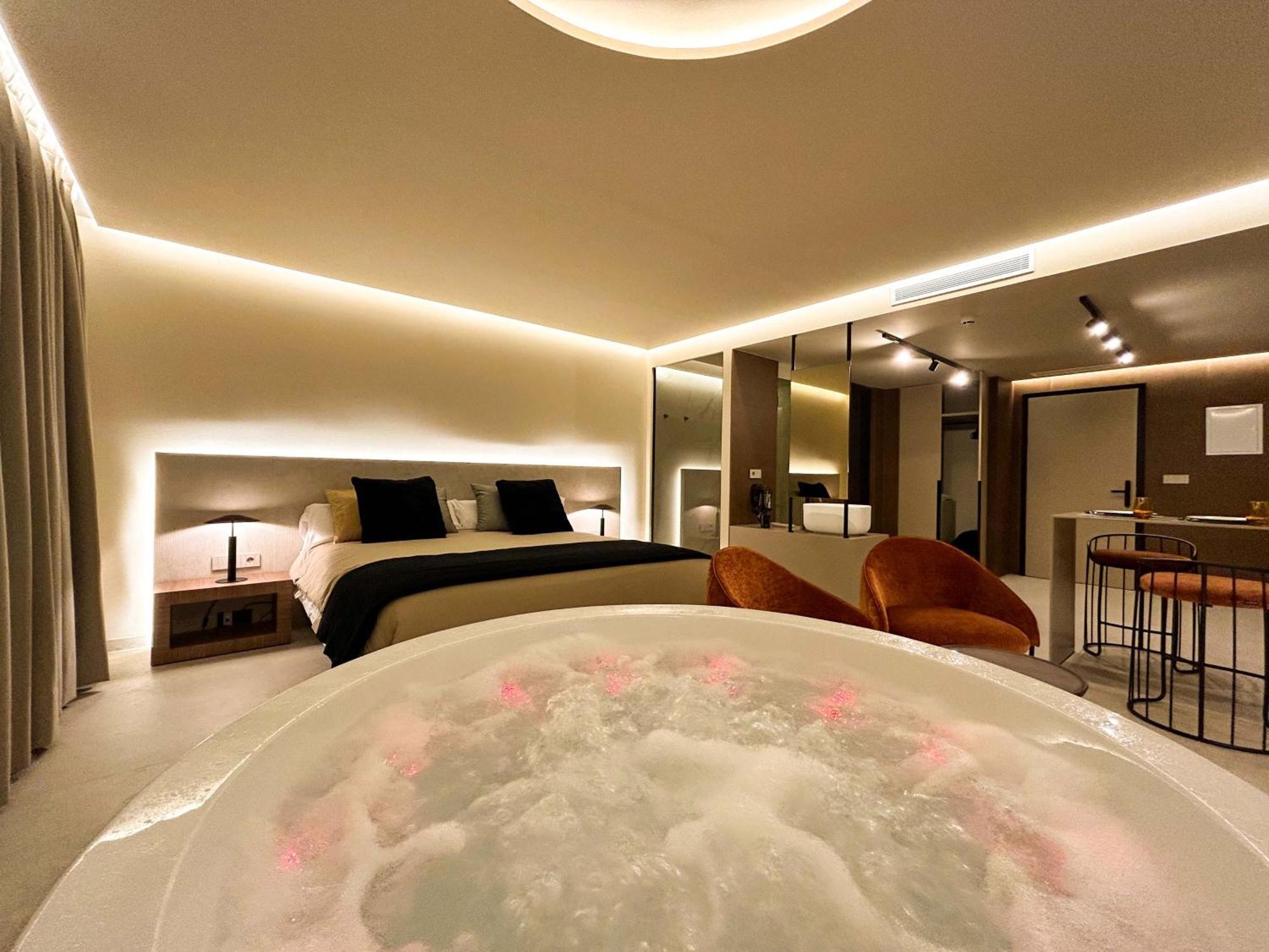 Olea Suites 알칼라 델 후카르 외부 사진
