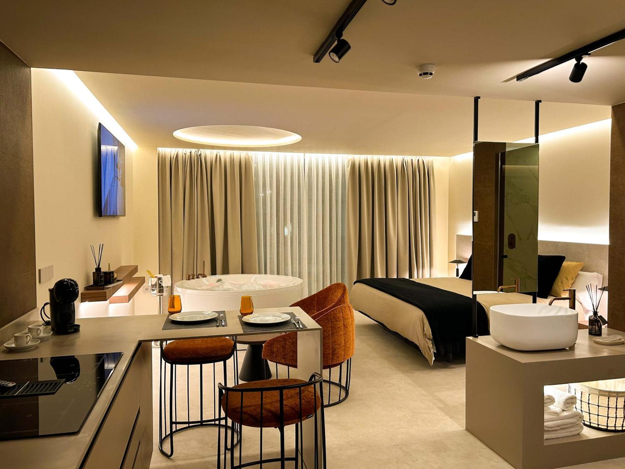 Olea Suites 알칼라 델 후카르 외부 사진